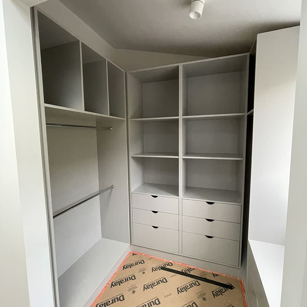 Fitted wardrobe photo